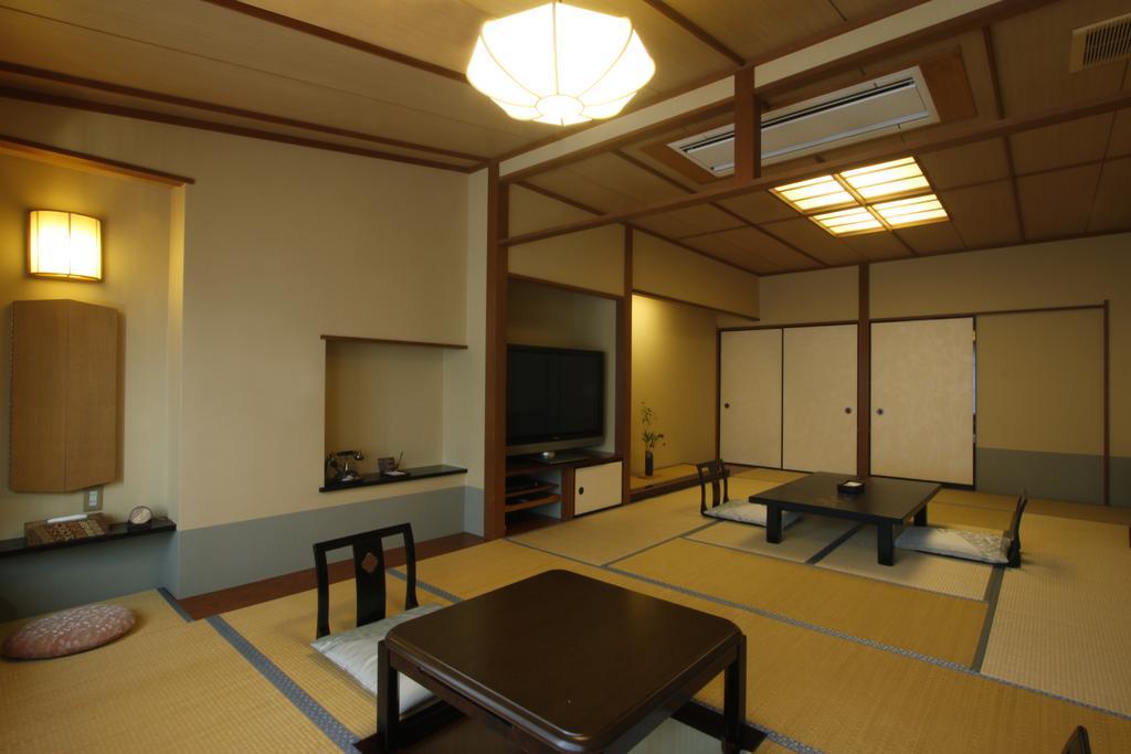 Hakone Kamon Hotel Room photo